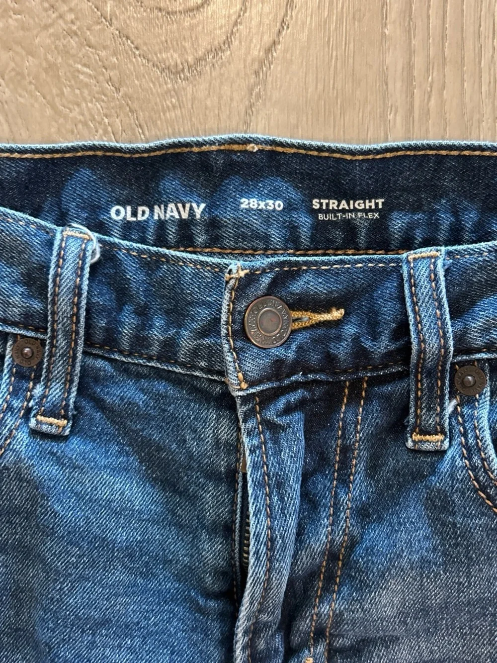 Old Navy Men's Straight Jeans in Dark Blue Wash